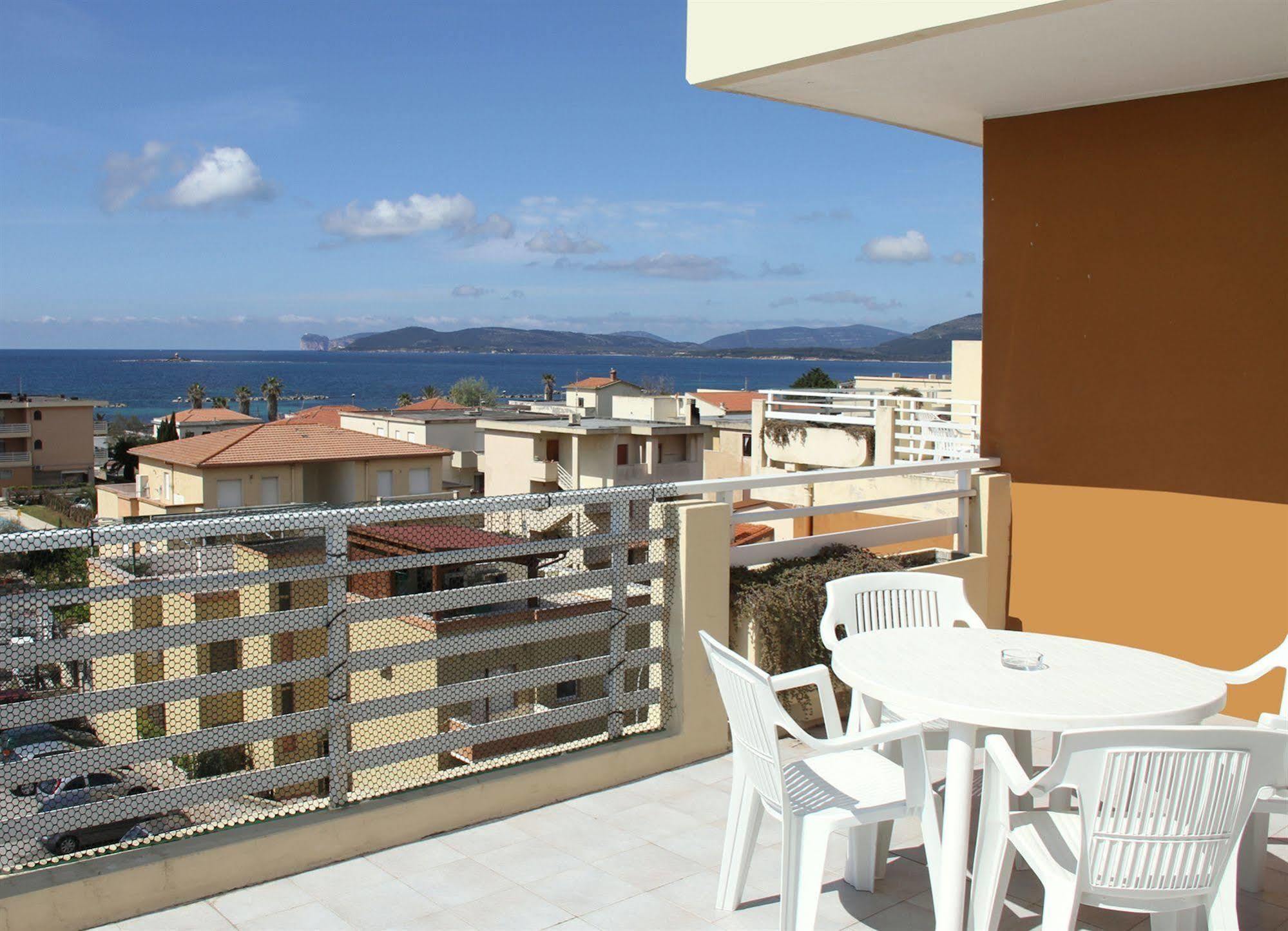 Gardenia Casa Vacanze Alghero Bagian luar foto