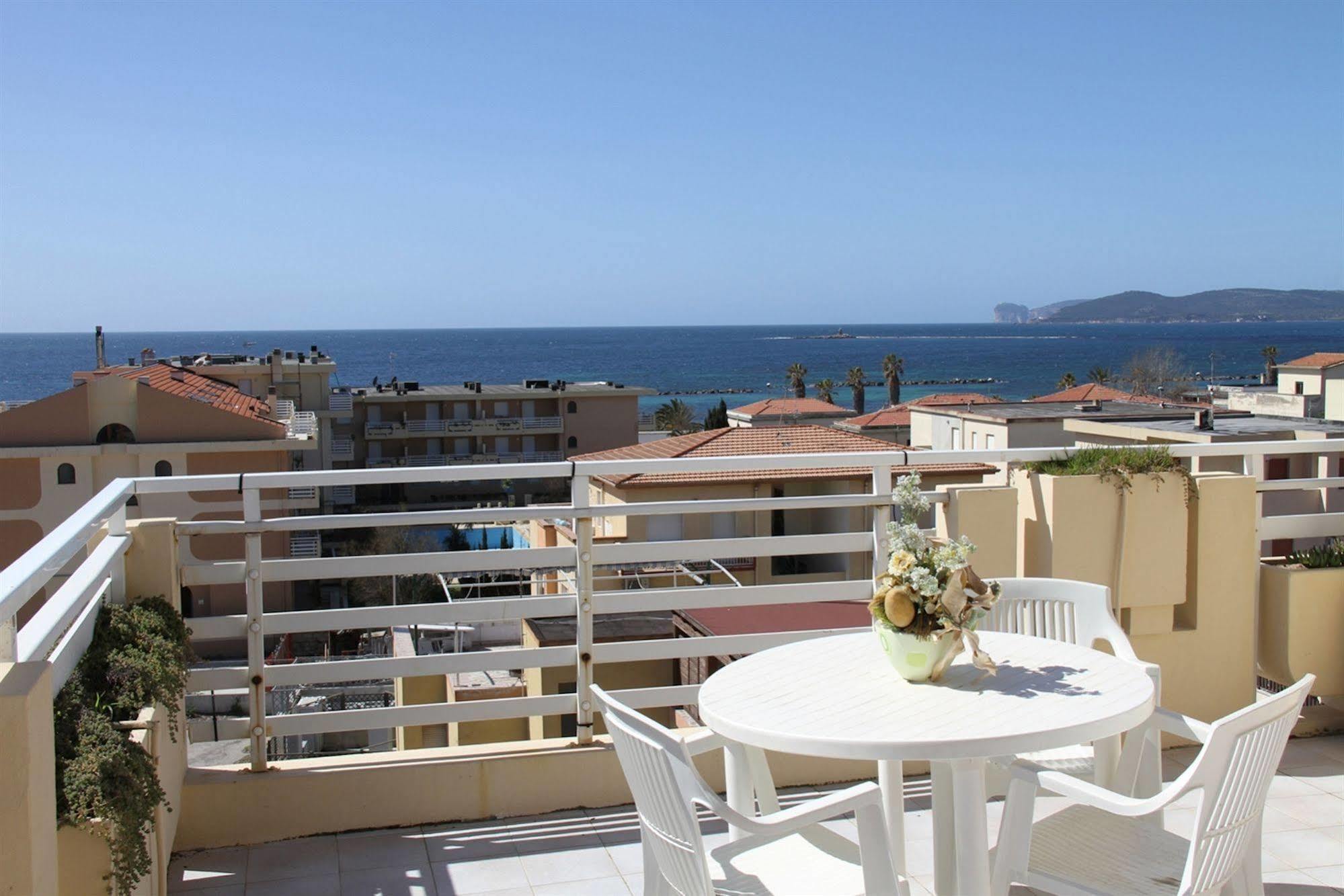 Gardenia Casa Vacanze Alghero Bagian luar foto